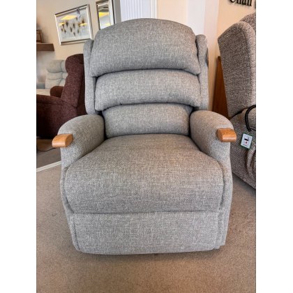 Royale Hunter dual motor riser recliner