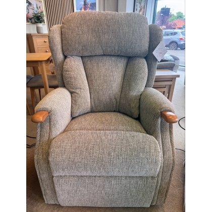 Grande Lateral support dual motor riser recliner with head adjustment