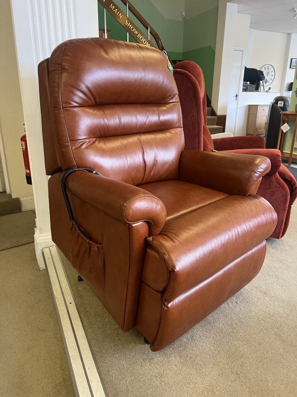 Medium Dual Motor Riser Recliner